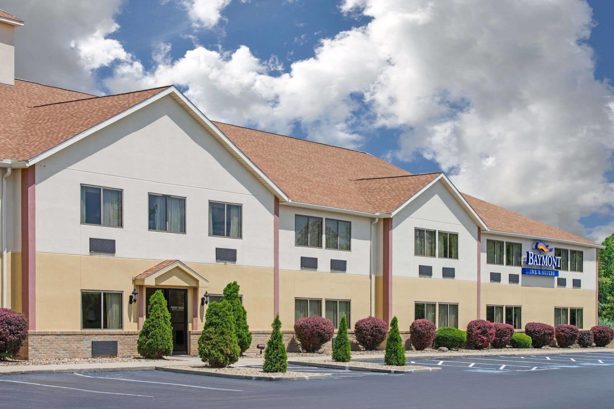 Baymont By Wyndham Boston Heights/Hudson Ξενοδοχείο Εξωτερικό φωτογραφία